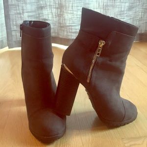 Juicy Couture Boots